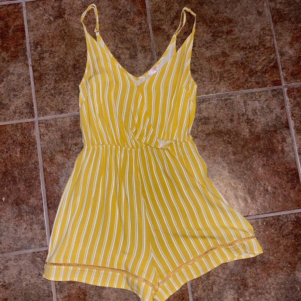 Pac Sun Romper